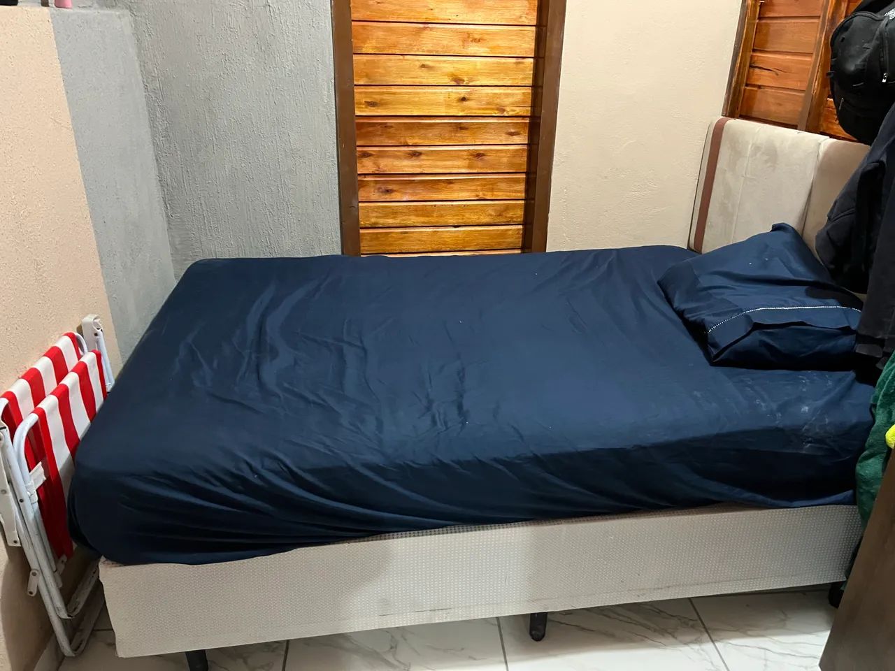 Cama casal com colchão64330587694851121