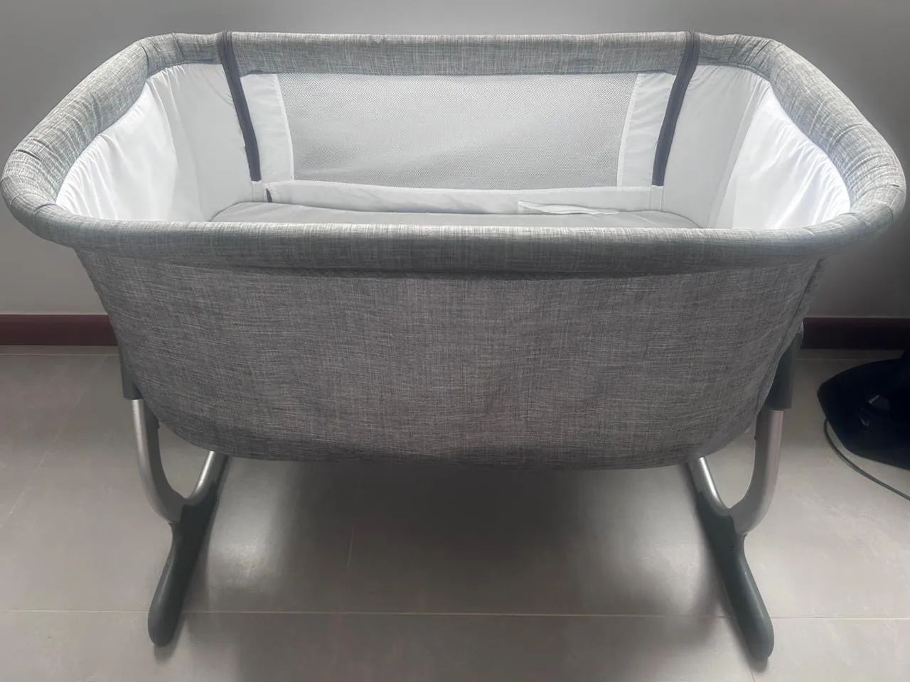 Berço portátil Safety inclinável  - Foto 3