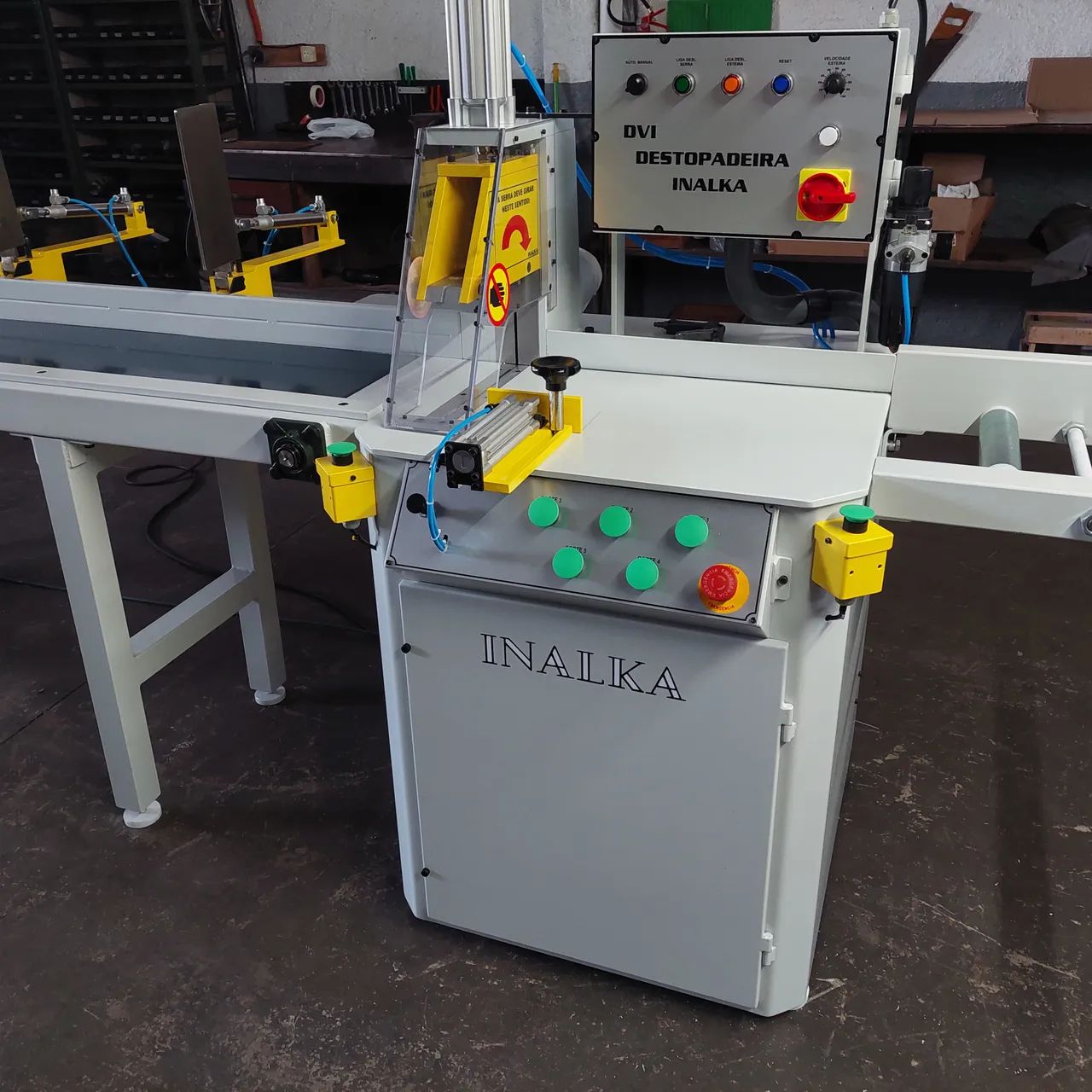 Maquina para madeira64352409723138120