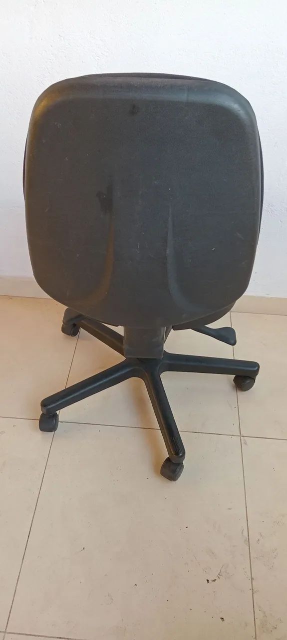 Cadeira de Escritório com Rodinhas - Foto 2