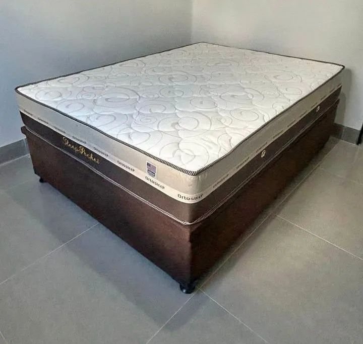 Cama casal com colchão molas ensacadas 