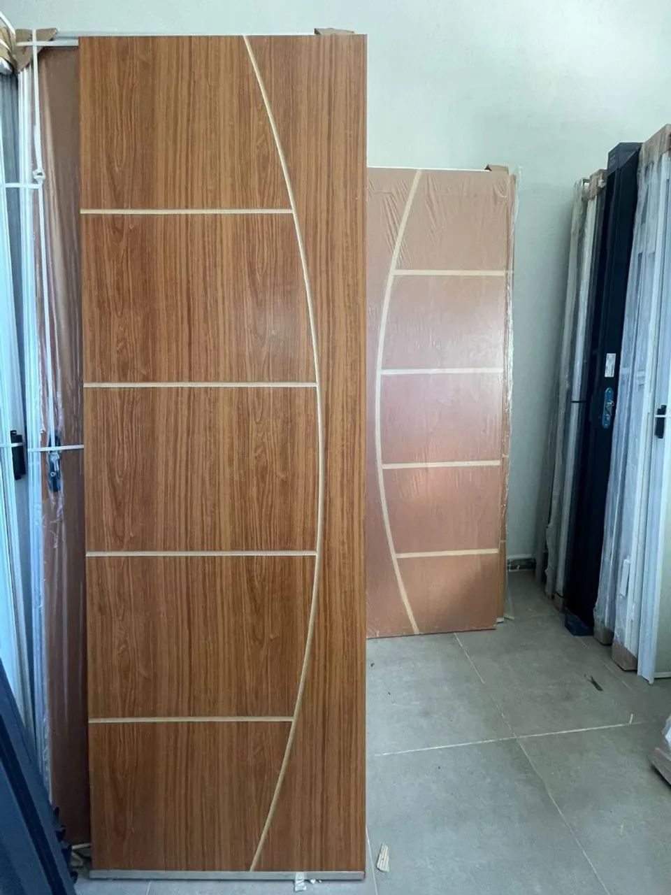 Portas de madeira vários modelos - pronta entrega / a partir de 160,00  - Foto 4