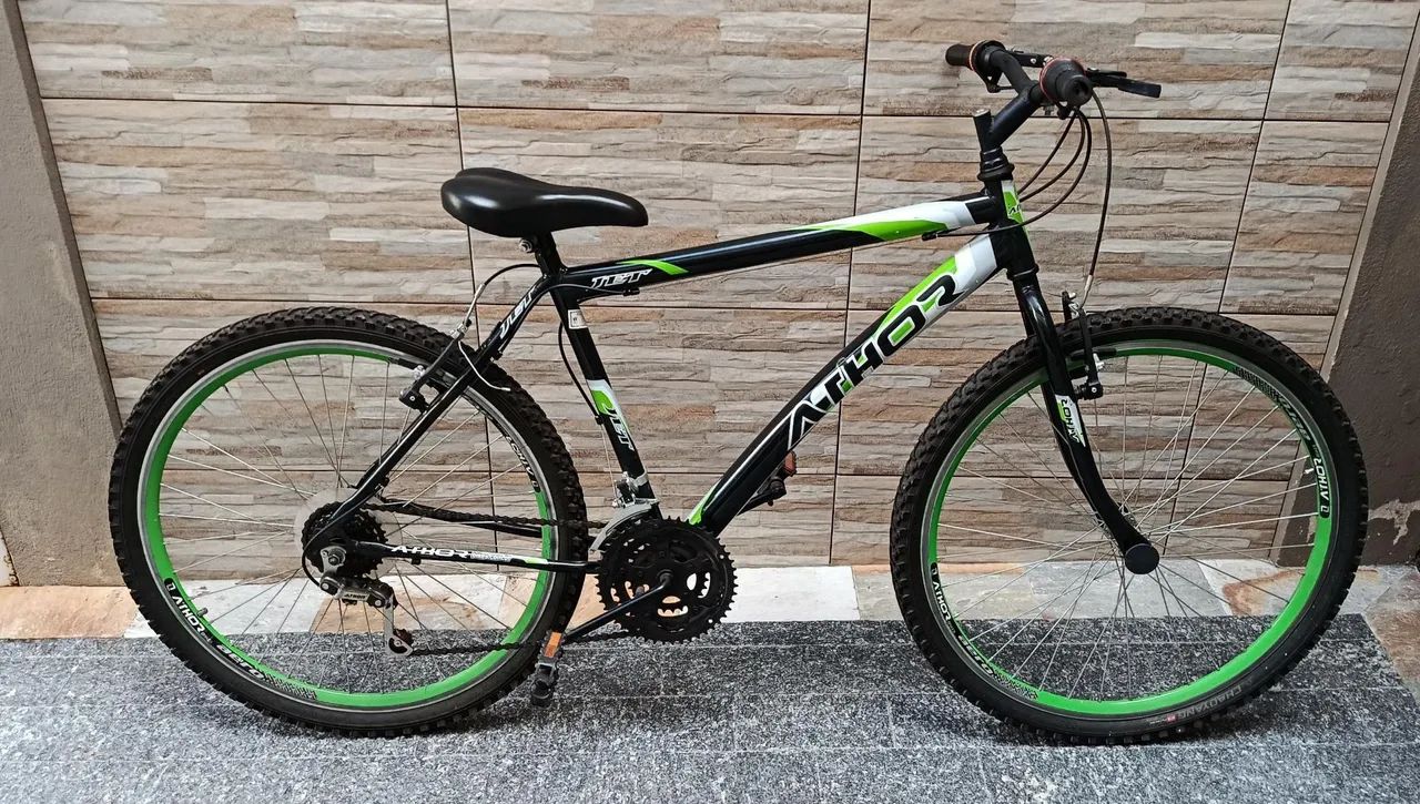 Bicicleta masculina aro 26  18V