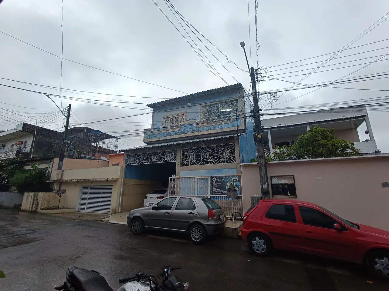 //Casa no Lírio do Vale com quintal 