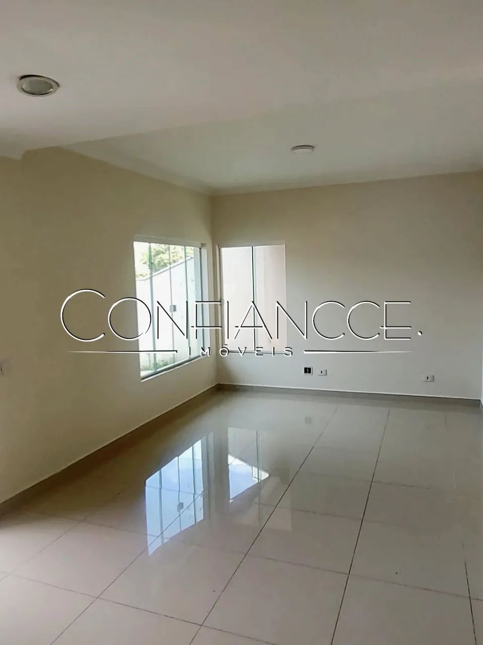 Casa, Sobrado com 4 quartos para alugar no Tarumã, Curitiba - PR | Confiancce Imóveis - Foto 9