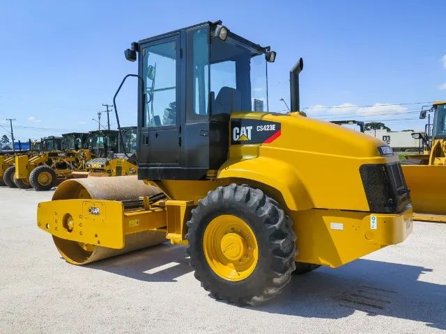 Rolo Compactador Caterpillar CS423E 2013 Revisado - Foto 5