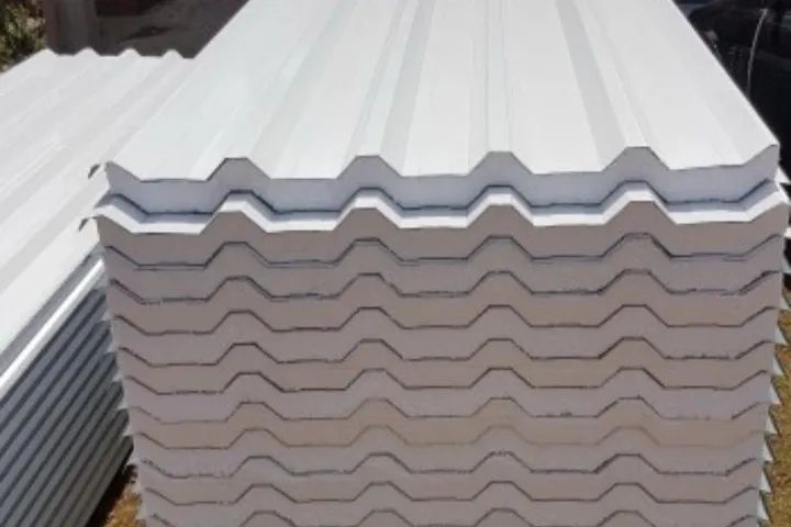 telha termo acustica sanduiche 3cm o metro 119,90 a vista  - Foto 3