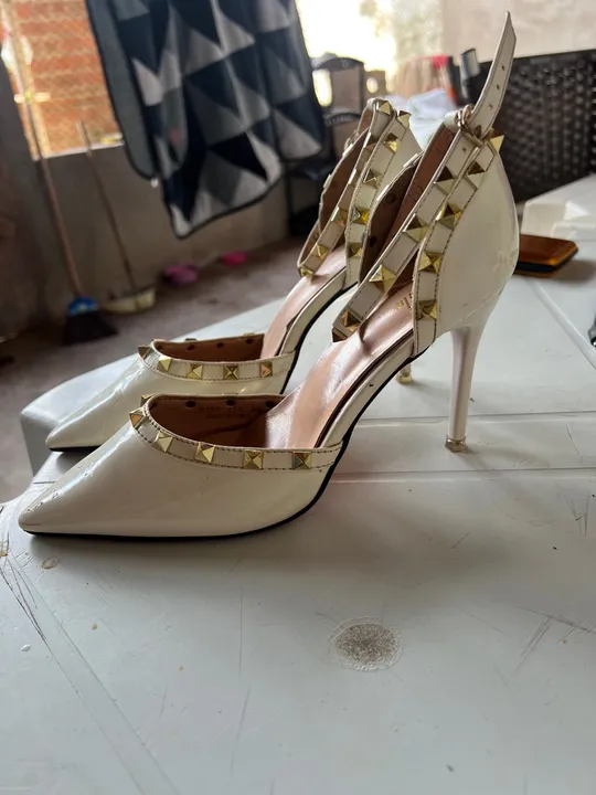 Scarpin branco sapato scarpan