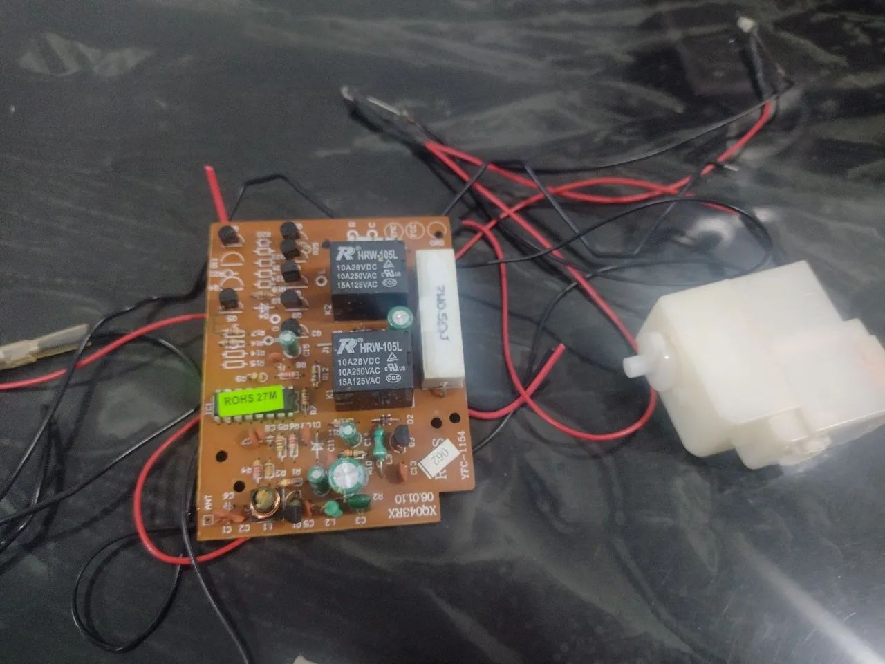 Rádio controle remoto para carrinho Ferrari - Foto 5