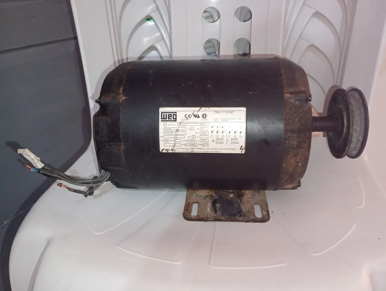 Motor trifase de alta