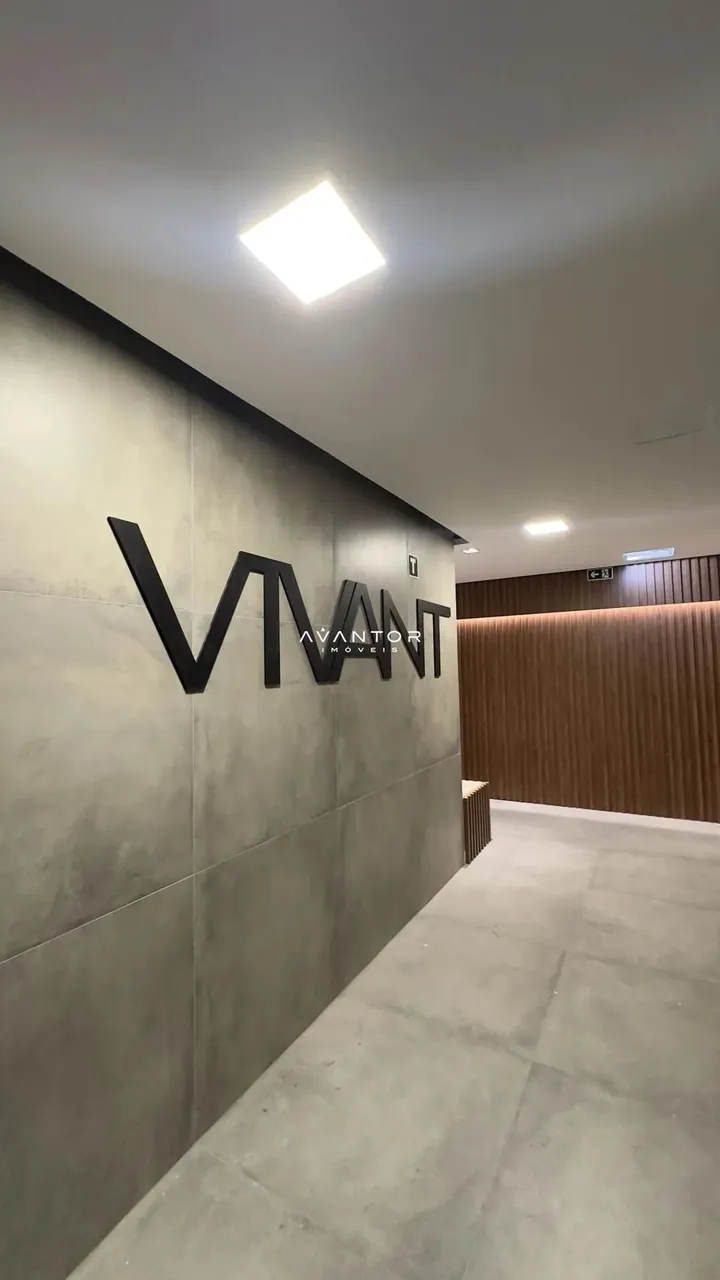 Apartamento com 2 dormitórios e box garagem no centro de Santa Maria-RS