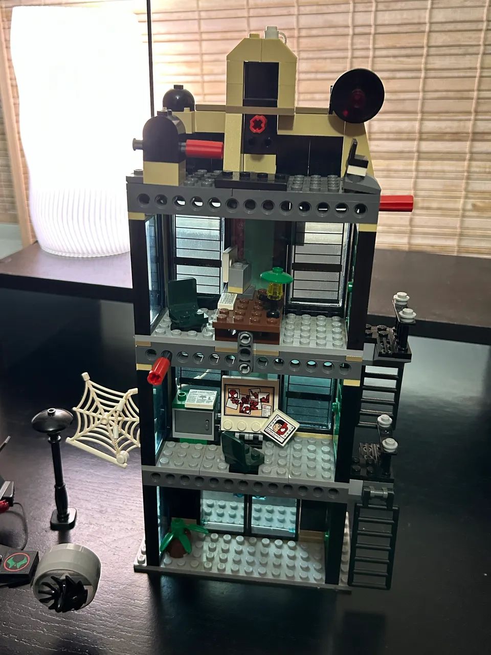 LEGO Spider-Man Homem Aranha Daily Bugle Raro 76005 Dr Doom Nova J Jonah Jameson - Foto 5
