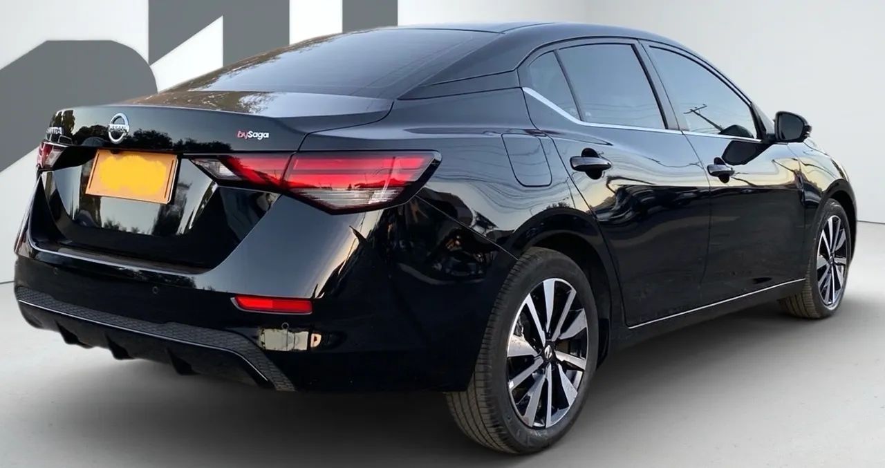 OPORTUNIDADE!!!!!    SENTRA exclusive, com teto solar e todos opcionais de fábrica.
