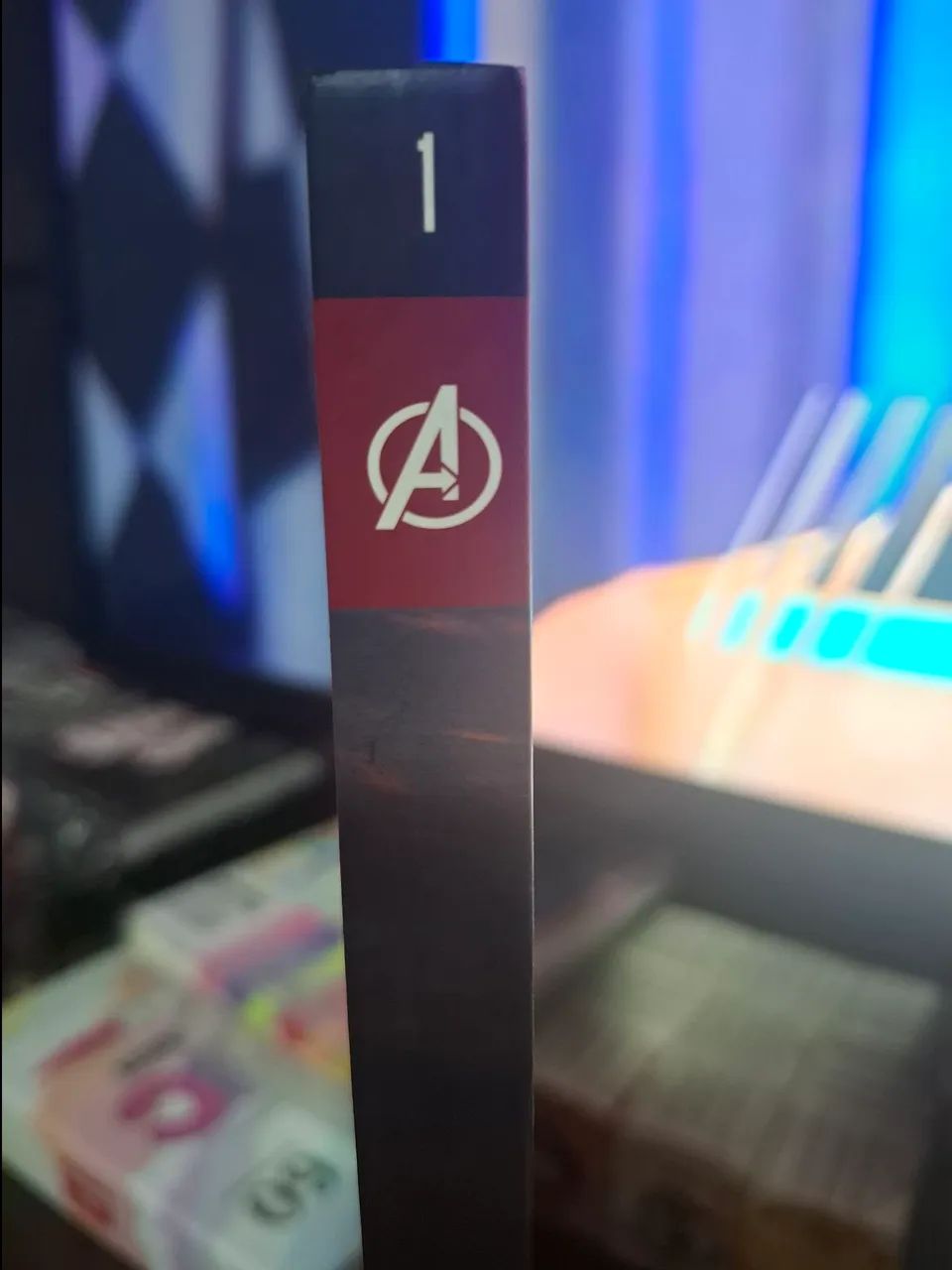 Graphic Novel Marvel Os Vingadores #1 - Foto 4