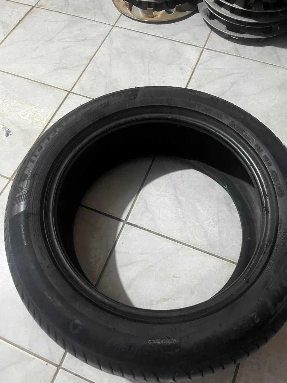 Pneu de HRV 215/55 aro 17