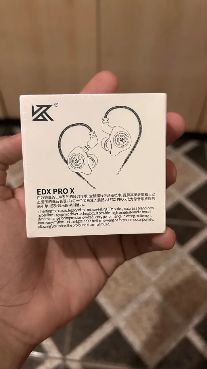 Fone EDX Pro X lacrado na cor Black, cyan e Crystal