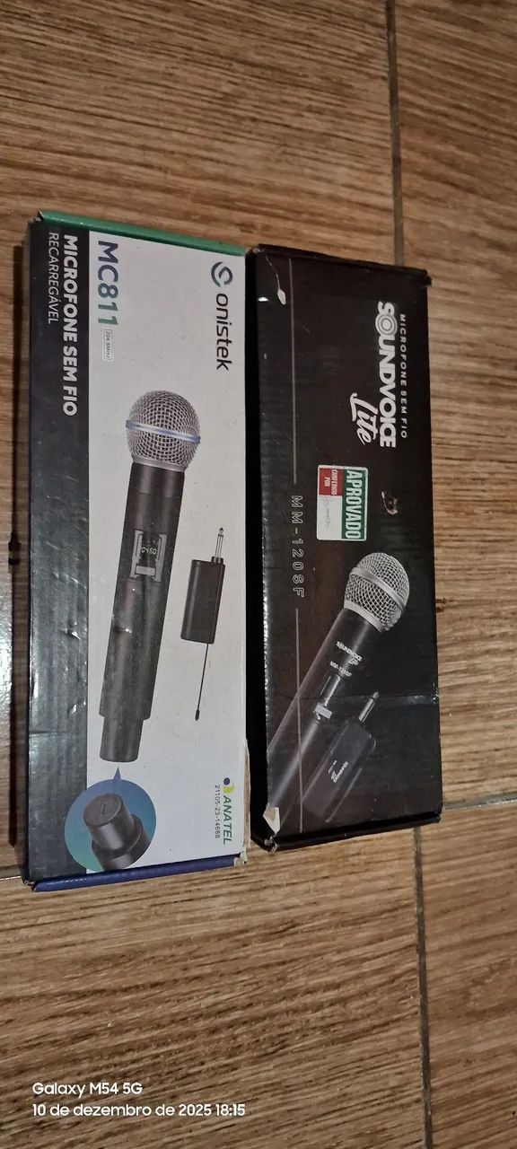 Dois microfone sem fio na promoção..