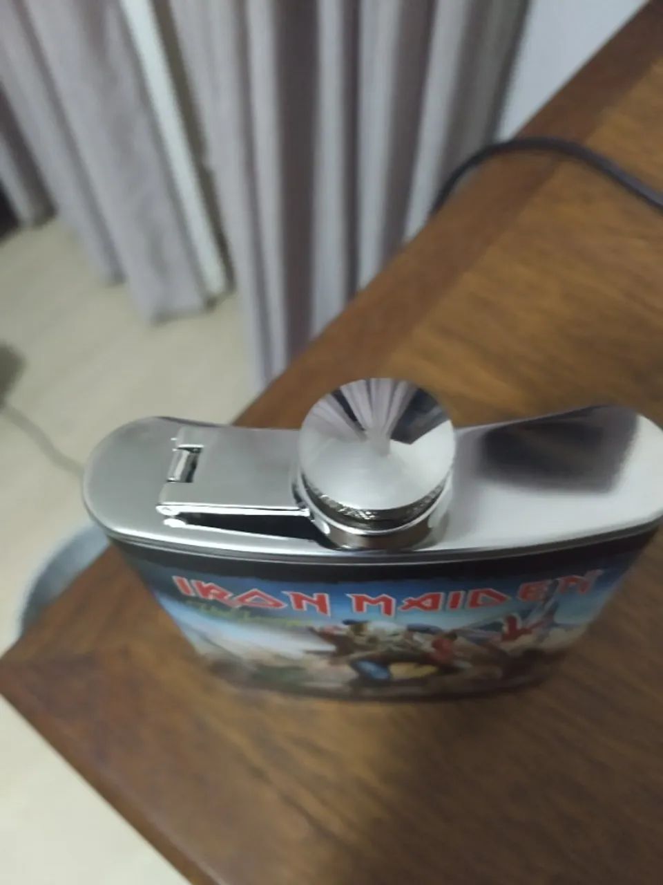 Cantil (Hip Flask) Iron Maiden Importado The Trooper - Foto 4