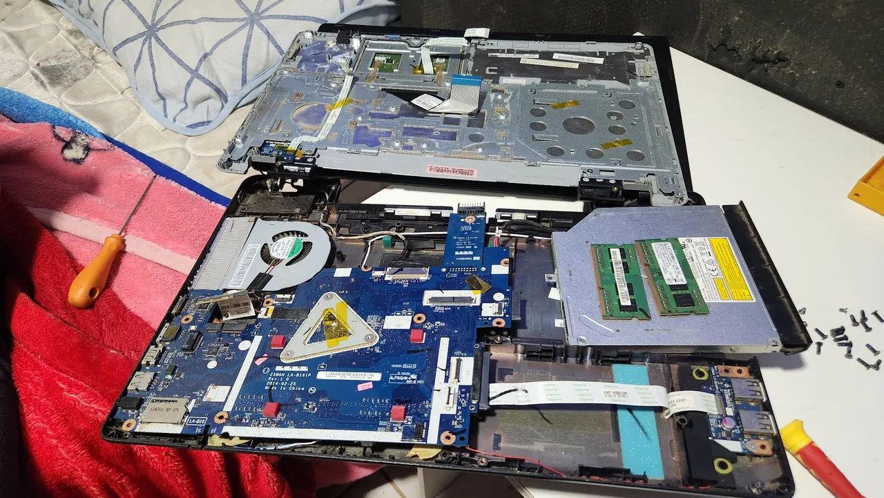 Notebook for parts removal.64312422914433124