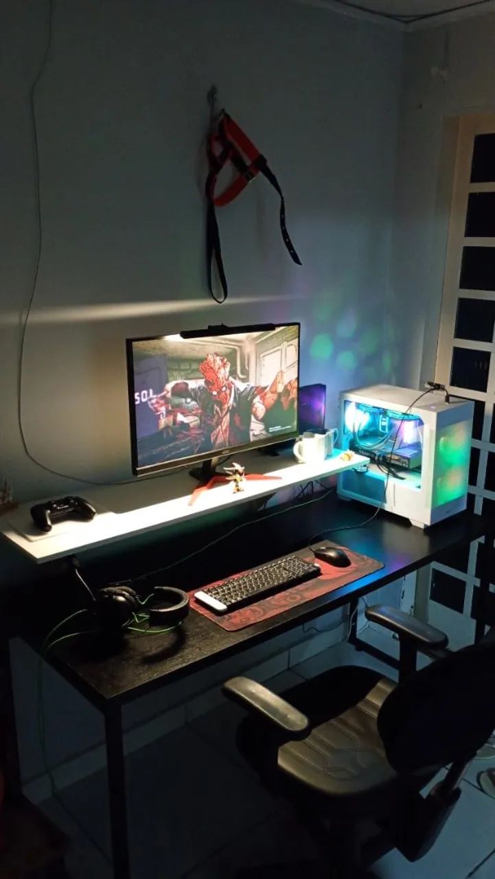 PC Gamer RTX 4060 White Build + 165Hz