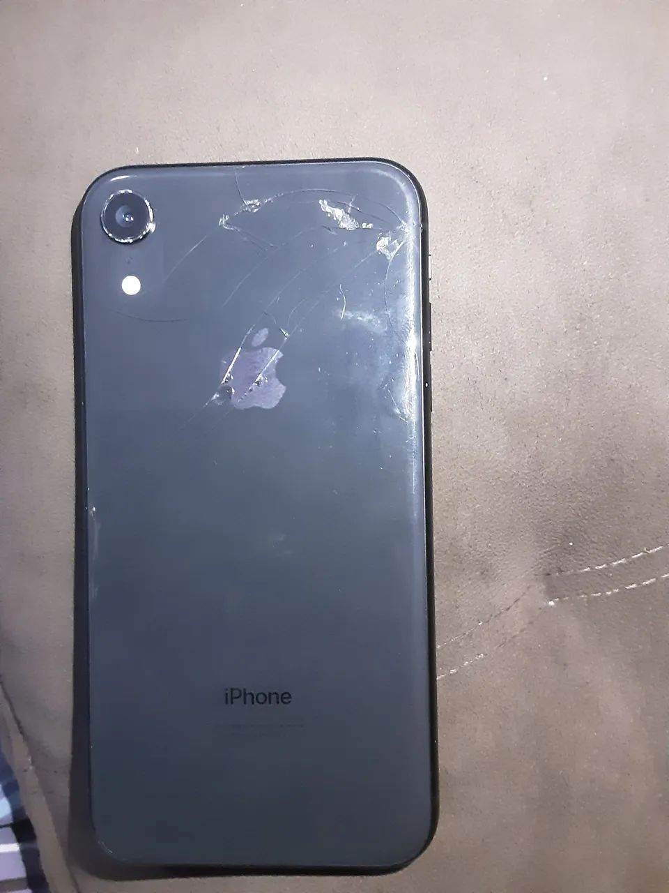 iphone xr para retirada de peças 