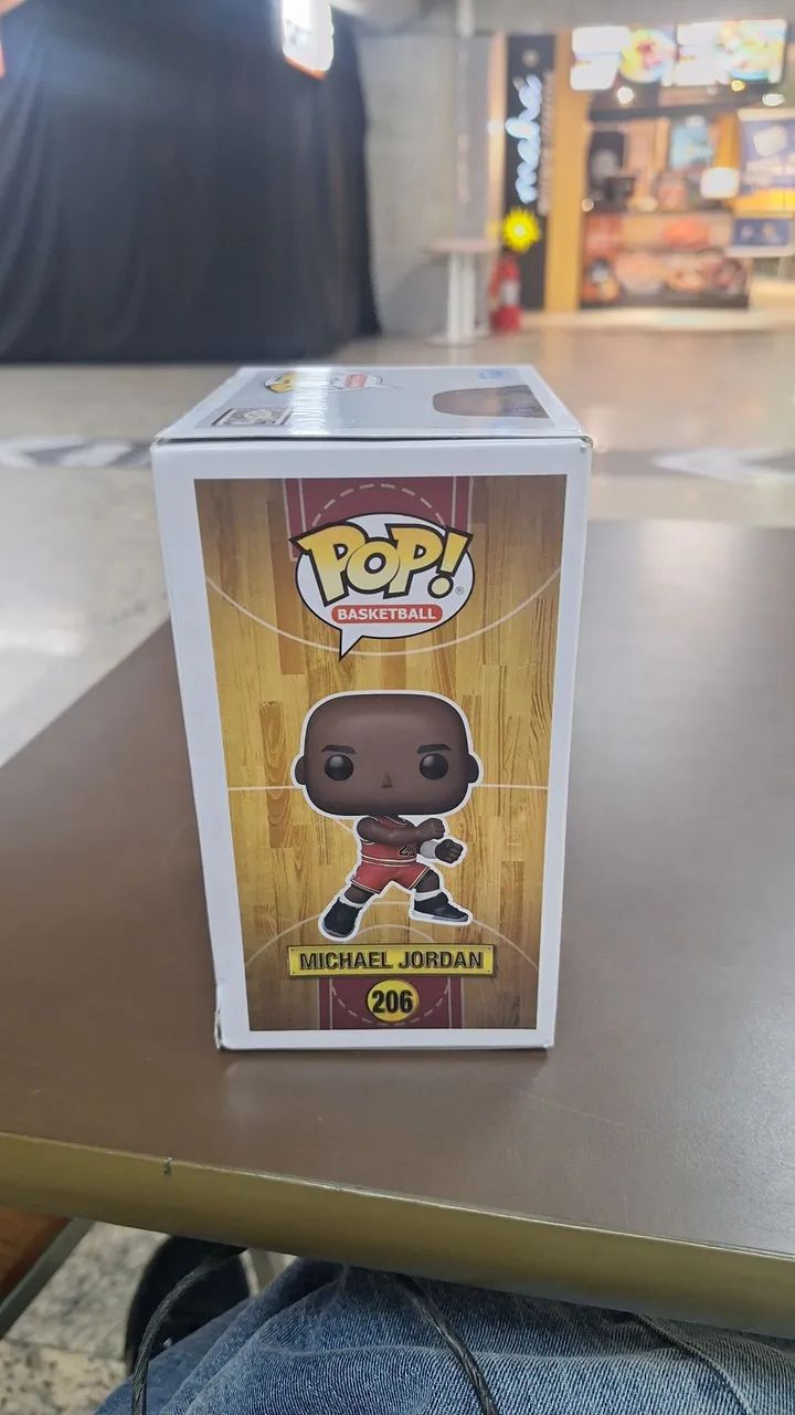 Funko Pop Michael Jordan #206 (Chigaco Bulls) - Foto 3