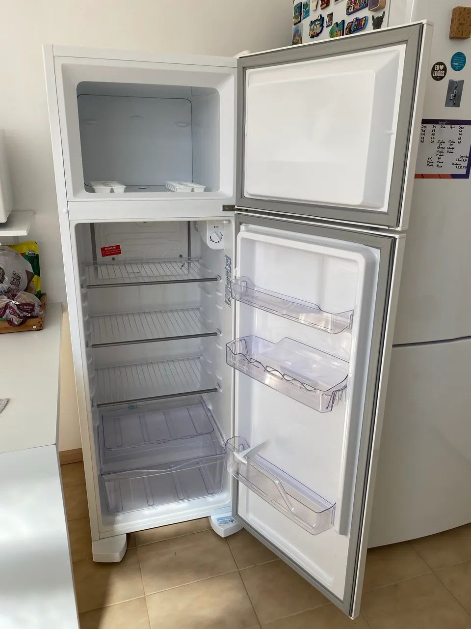 Geladeira Electrolux Branca 260L DC35A - Foto 4
