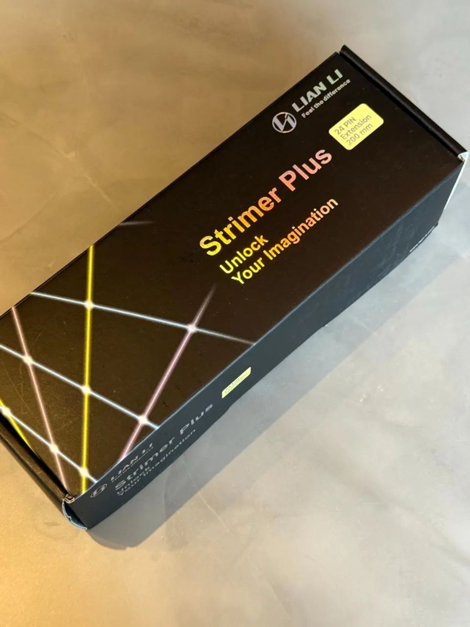Cabo Lian Li Strimer Plus 24-Pin RGB - Com Controladora - Completo