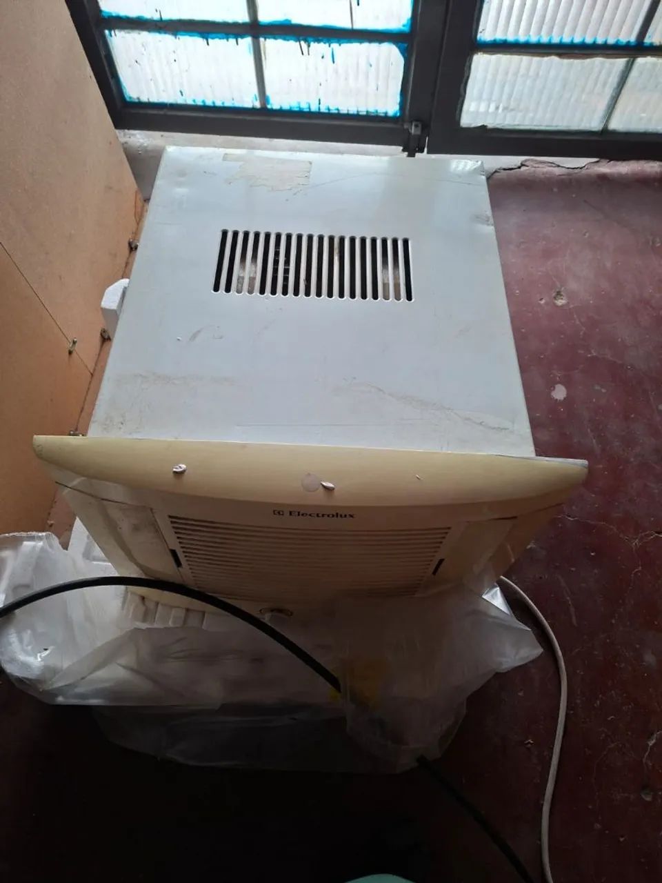 AR CONDICIONADO JANELA 9000 BTUs