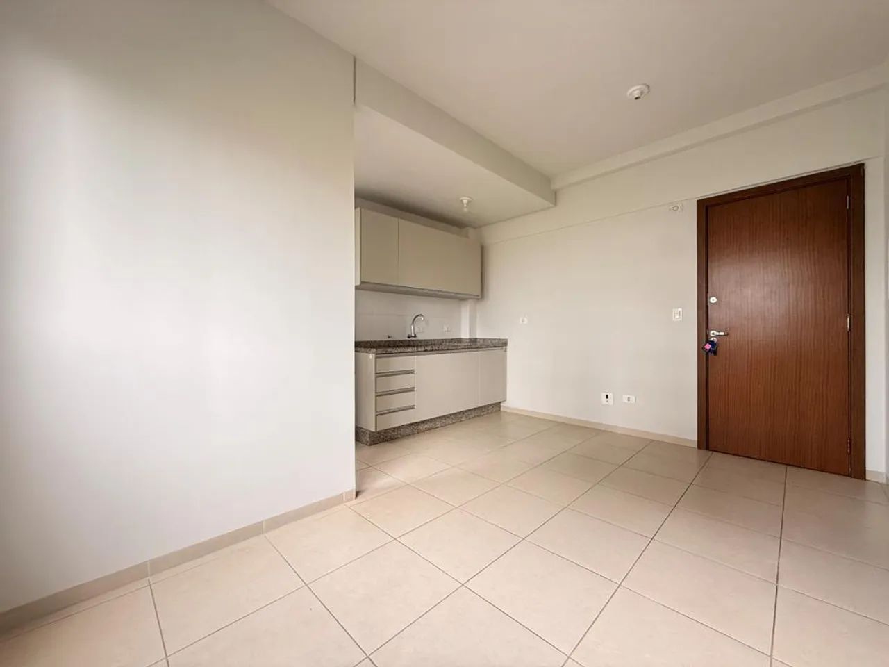 Apartamento para alugar em Maringá, Zona 07, com 1 suíte, Unique Place - Foto 4