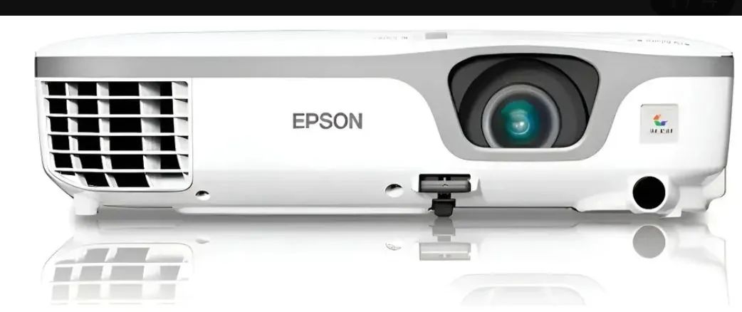 Projetor Epson Powerlite S11 - acompanha tela e suporte de teto.