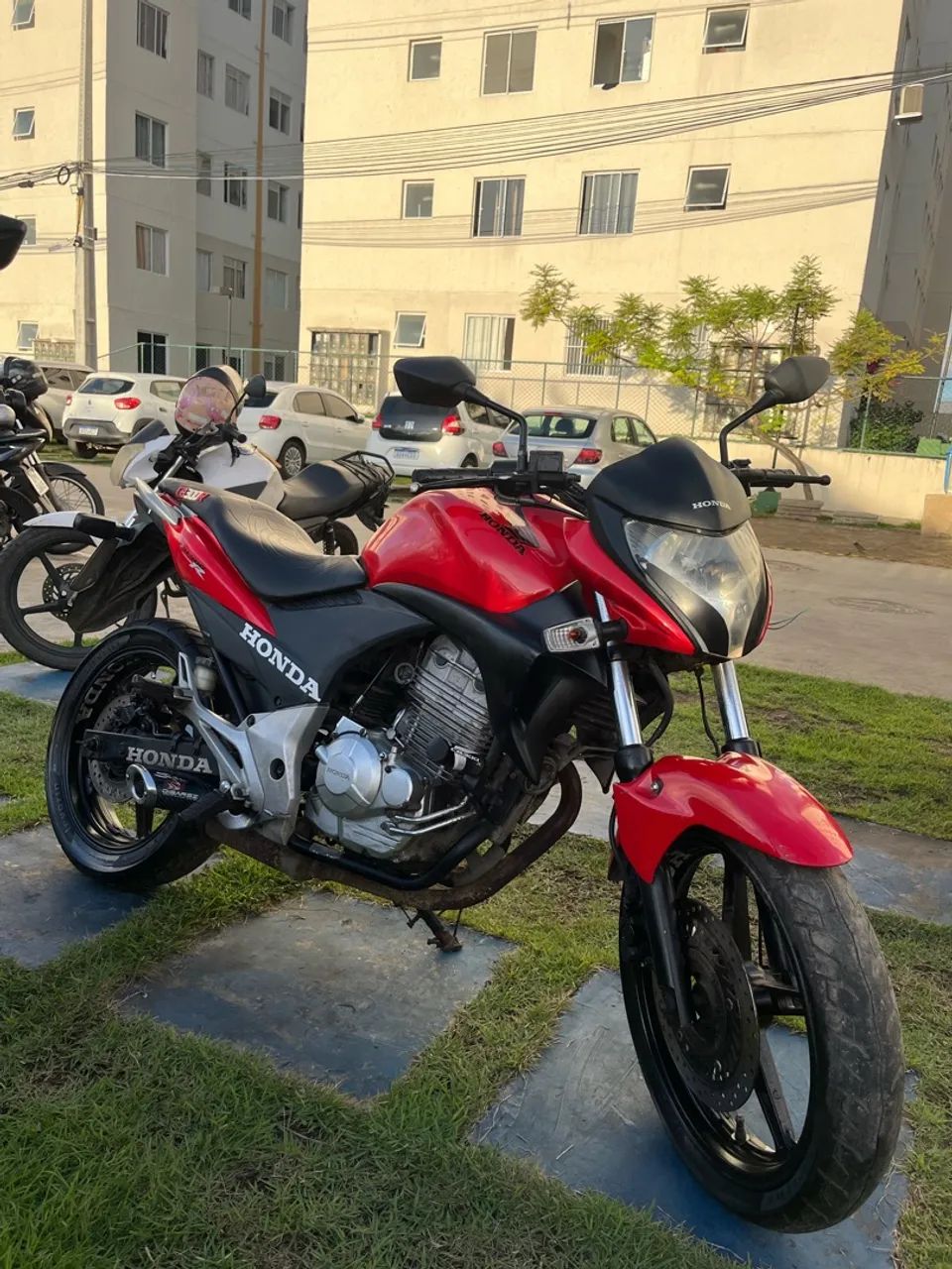 CB 300R 2012  - Foto 2