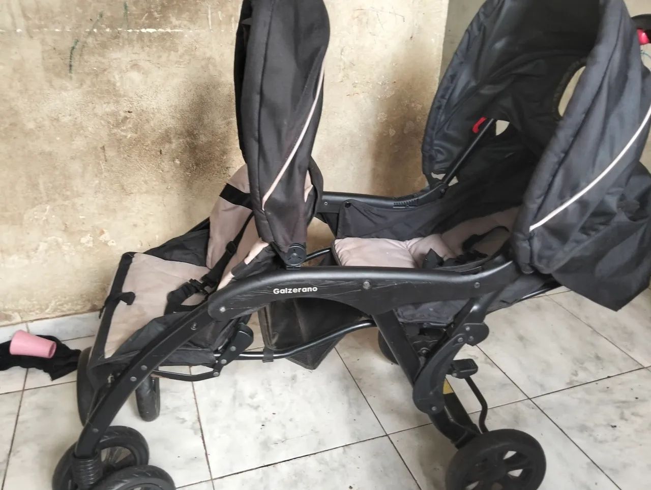 Carrinho de Gêmeos e bebe conforto. - Foto 3