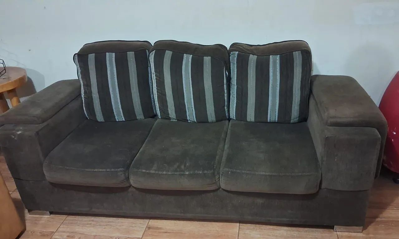 Sofá de 2 e 3 lugares