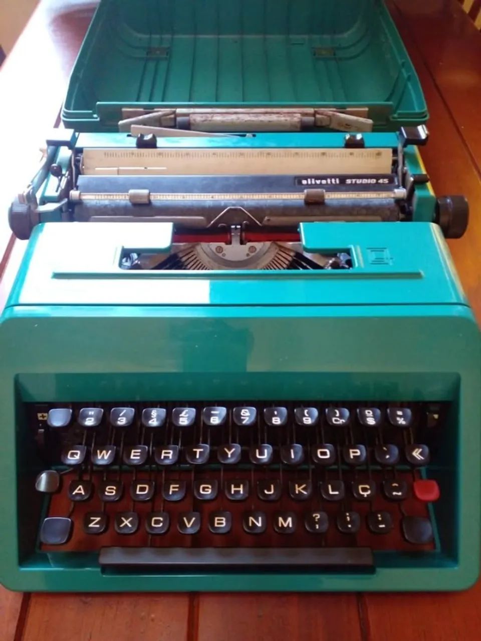 A Elegância Funcional: IMPECÁVEL. Olivetti Studio 45453825935516651521