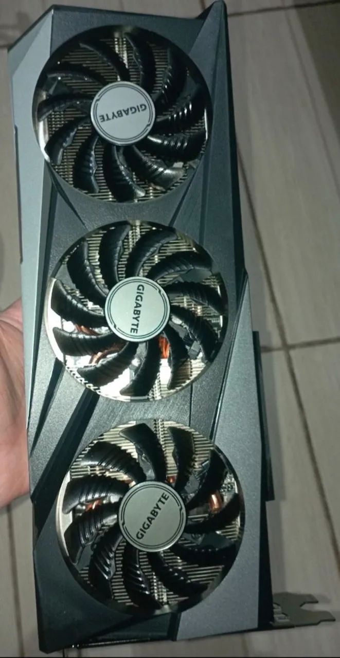 RX 7600 GIGABYTE 8GB - Foto 2