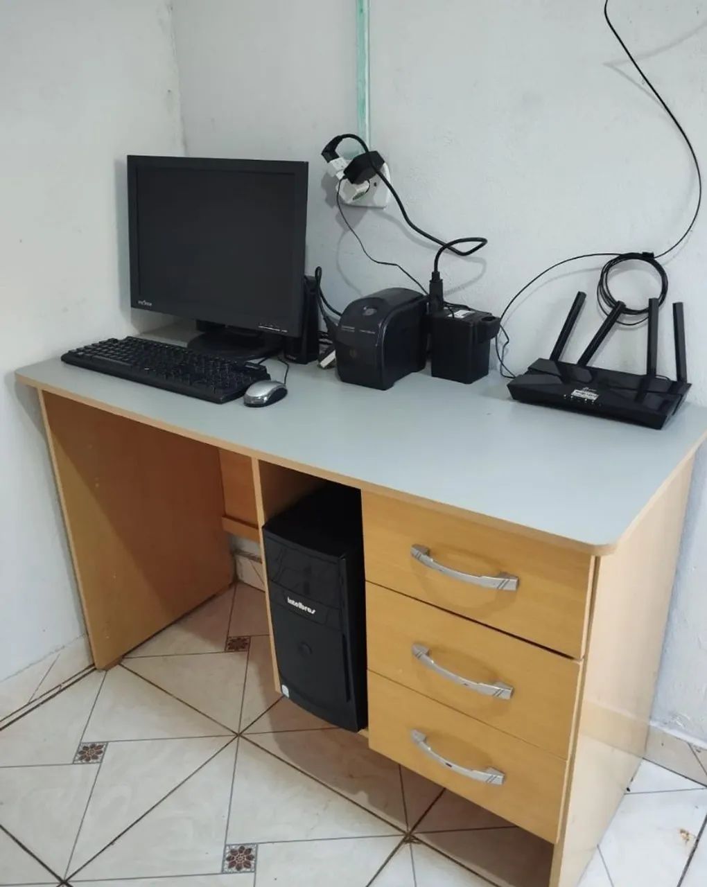Mesa para Computador438561220288194560
