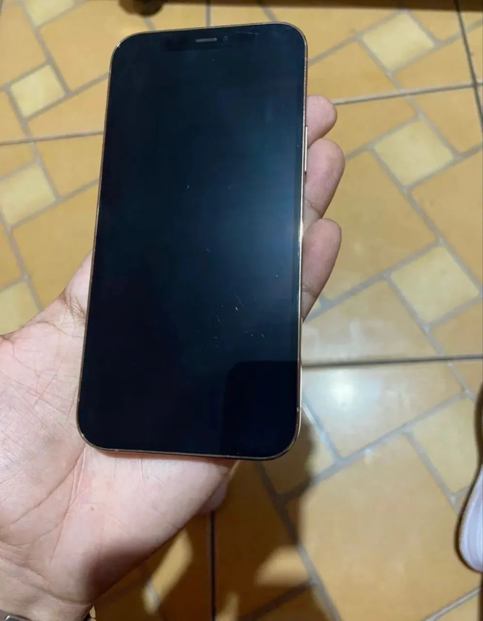 iphone 12 pro de 128gb na cor gold, com nf, - Foto 4