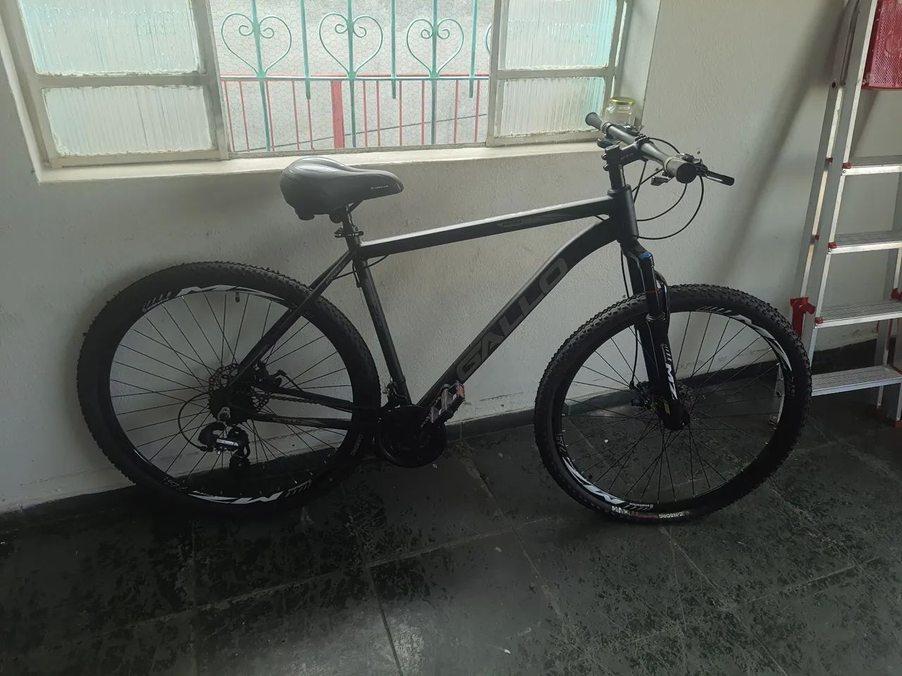 Bicicleta aro 29, quadro 21°,Gallo com comprovante de compra, fosco, alumínio, 24 marchas.