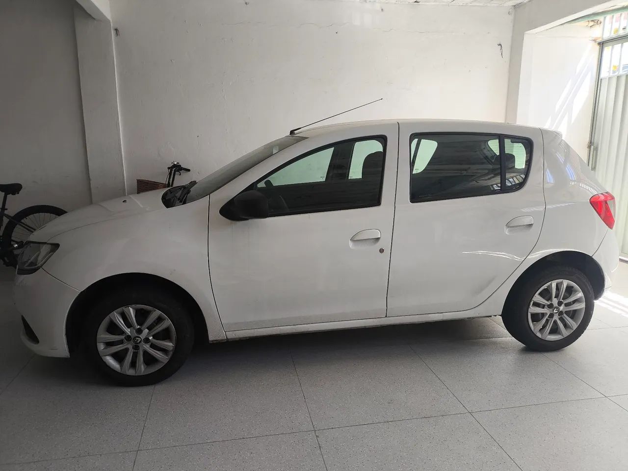 Renault Sandero AUTHENTIQUE 1.0 12V FLEX 2017