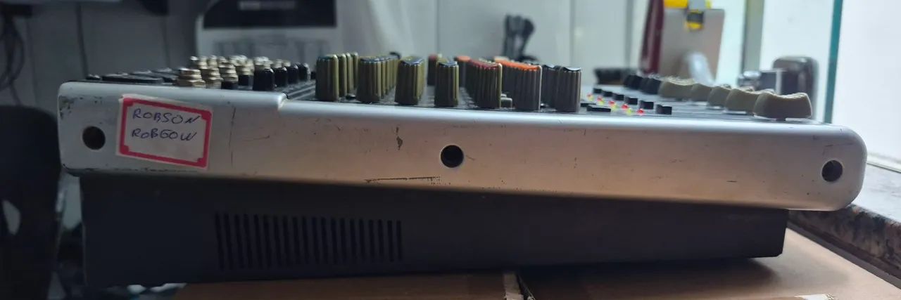 Mesa de som Behringer - Foto 4