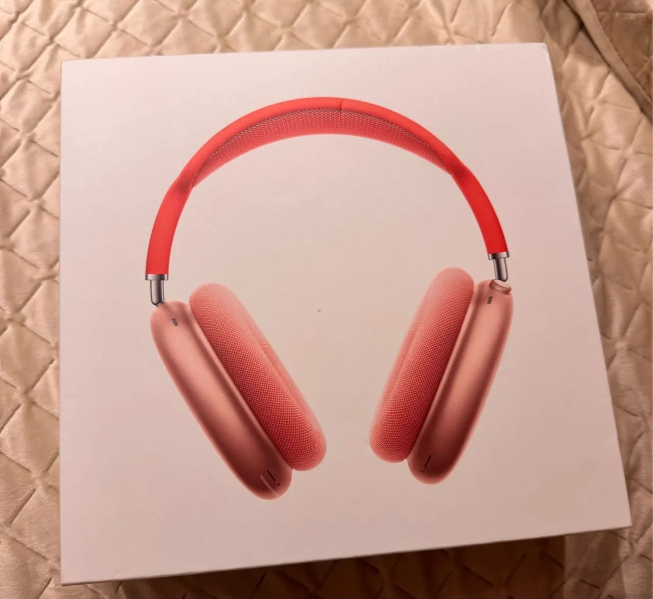 AirPods Max Vermelho - Fones de Ouvido - Setor Noroeste, Brasília