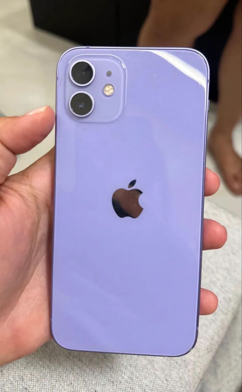 Vendo iPhone 12 lilás  - Foto 4