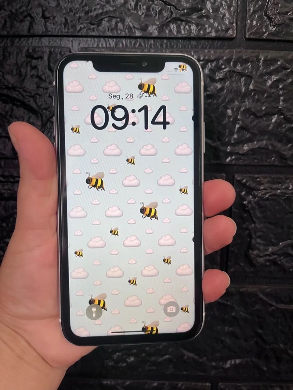 iPhone XR branco,128 gb - Foto 2