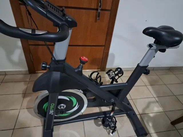 Bicicleta Spinning Ergométrica - Roda até 20kg - Foto 4