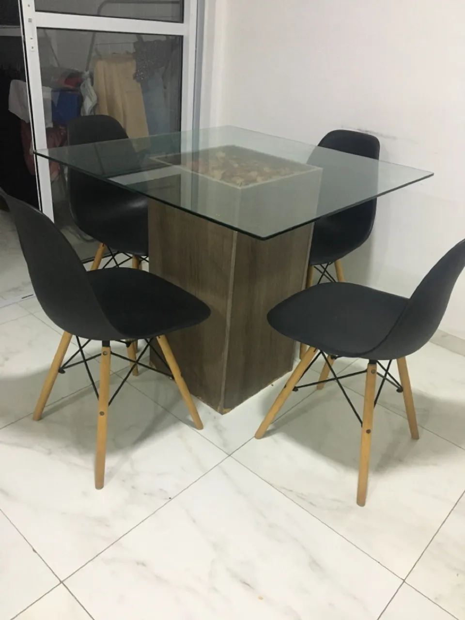 Mesa e cadeiras - Foto 2