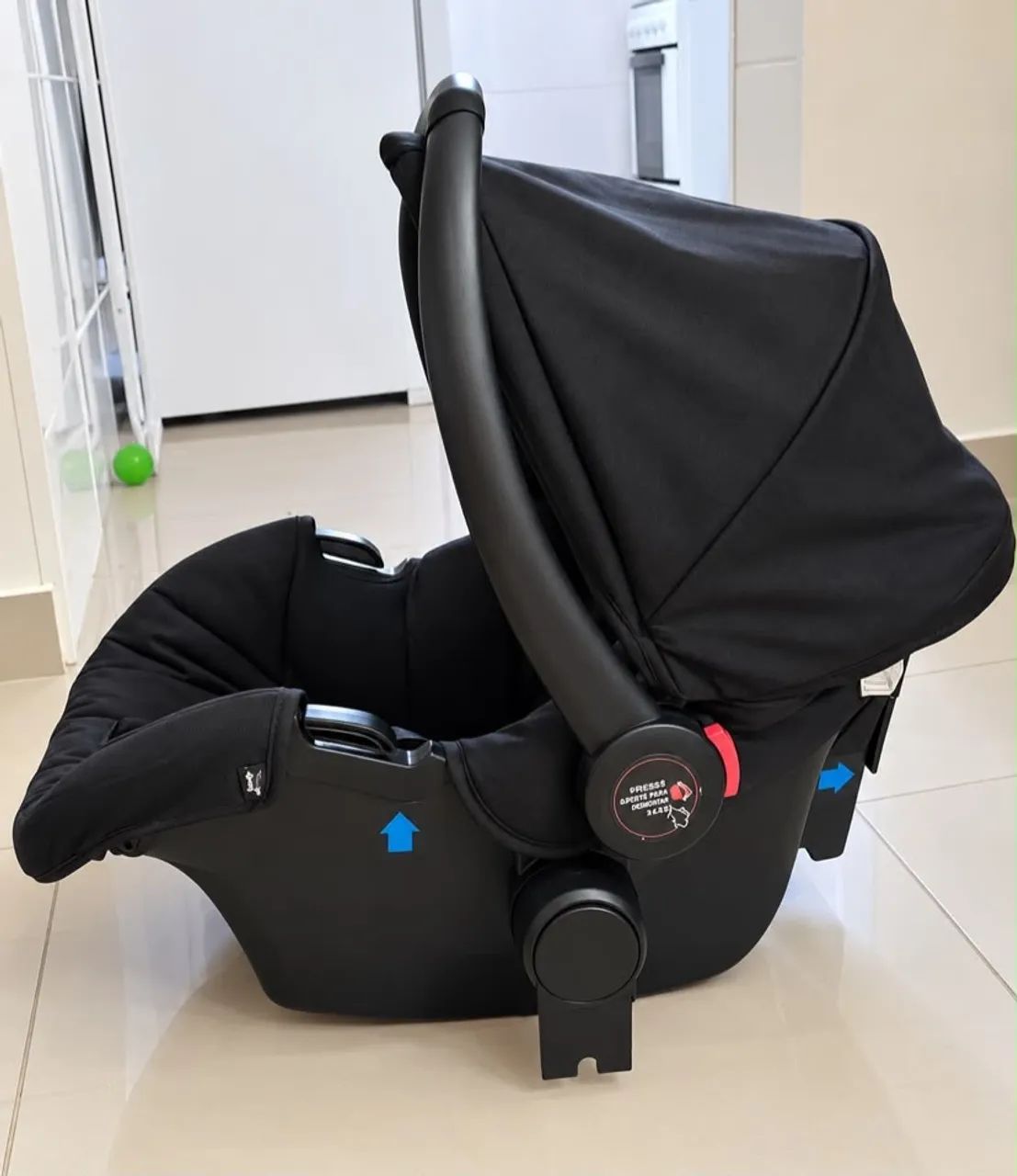 Carrinho Moisés e bebê conforto (acompanha colchonete) - Foto 4