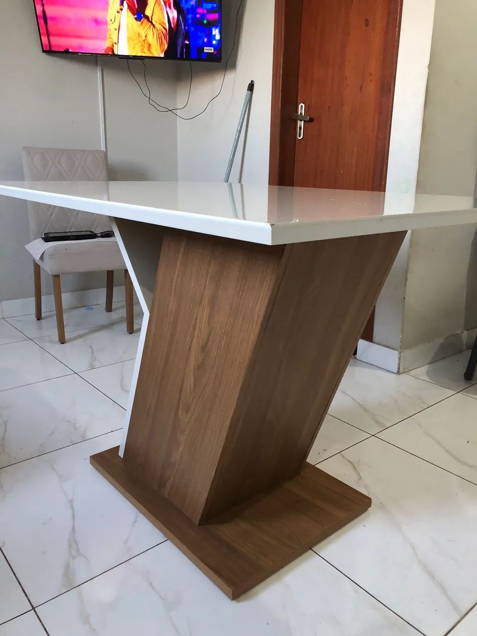 Mesa com 4 cadeiras - Foto 2