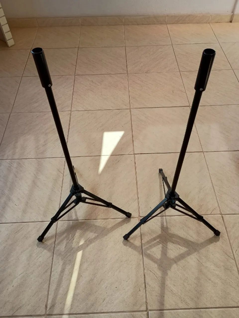 Tripés para caixas de som - Foto 2