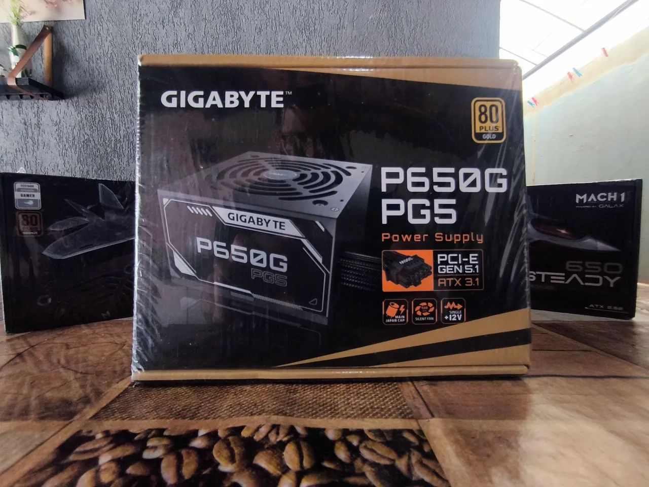 Fonte GIGABYTE P650G, 80 plus GOLD, 650w